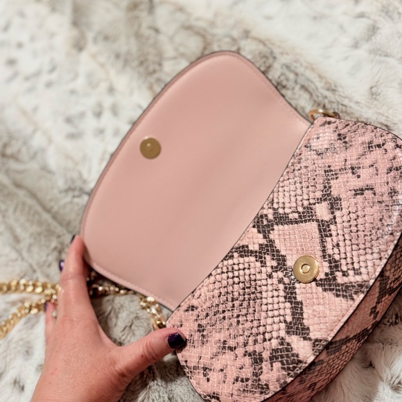 NWOT Michael Kors Mila Pink Snakeskin crossbody Messenger Clutch Purse - Picture 10 of 11